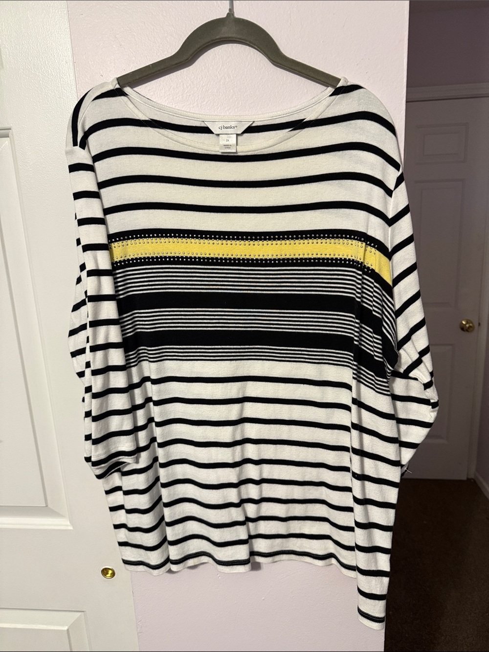 Cj Banks Black & White Striped Long Sleeve Top with Yellow Band. Y2K.